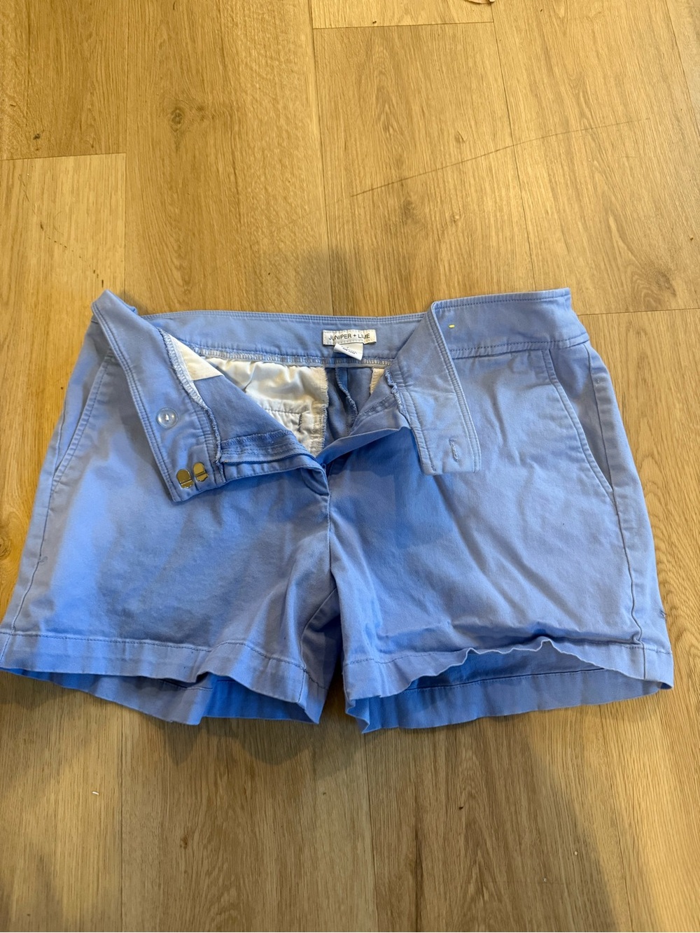 Light Blue Women's Casual Cotton Blend Bermuda Shorts
